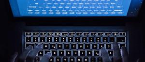 Der Verurteilte bot die Kinder über das sogenannte Darknet an - nach eigener Aussage ohne die Absicht, es zum Äußersten kommen zu lassen.