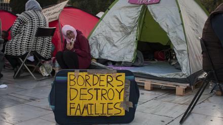 Grenzen zerstören Familien - eine Einsicht, die bei den Jamaika-Sondierungen hart umkämpft ist.