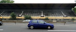 Ehemalige Tribühne der Autorennstrecke an der Avus.