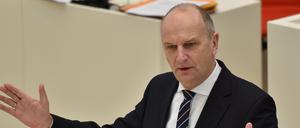 Brandenburgs Ministerpräsident Dietmar Woidke (SPD), hier 2015 bei einer Landtagssitzung in Potsdam.