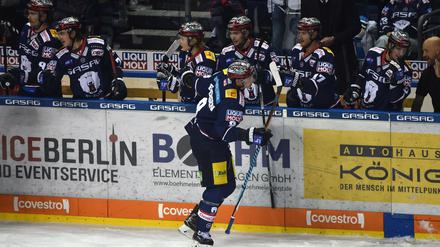 Das läuft. Nick Petersen nach dem Treffer zum 4:1.