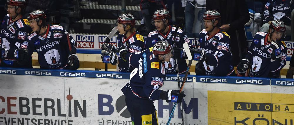 Das läuft. Nick Petersen nach dem Treffer zum 4:1.