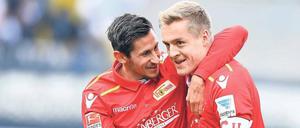Ein bisschen Freude. Steven Skrzybski (l., im Bild mit Felix Kroos) hatte zuletzt seinen Stammplatz bei Union verloren. 