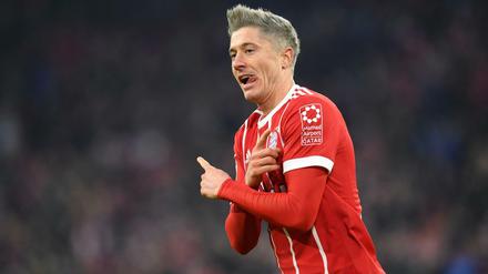 Robert Lewandowski traf zweimal gegen Augsburg.