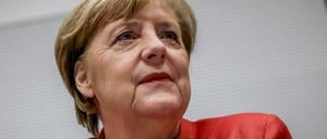 Bundeskanzlerin Angela Merkel (CDU) am Montag bei der Sitzung der CDU/CSU-Bundestagsfraktion.