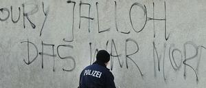 Zum Tod von Oury Jalloh in einer Dessauer Polizeizelle im Januar 2005 gibt es viele Fragen. 
