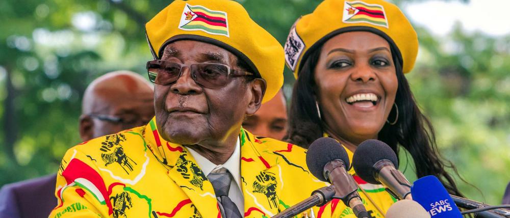 Robert Mugabe und seine Frau Grace aufgenommen Anfang November.