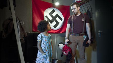 Die Mini-Serie "Familie Braun" mit Lara (Nomie Lane Tucker) und Vater Thomas (Edin Hasanovic) wurde in New York mit einem International Emmy ausgezeichnet.