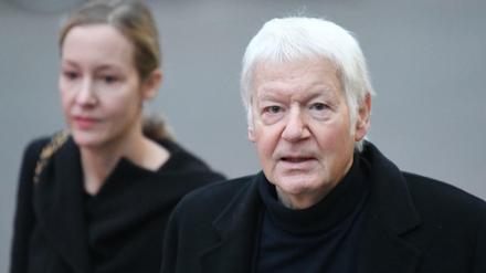 Anton Schlecker und seine Tochter Meike auf dem Weg zum Landgericht in Stuttgart.