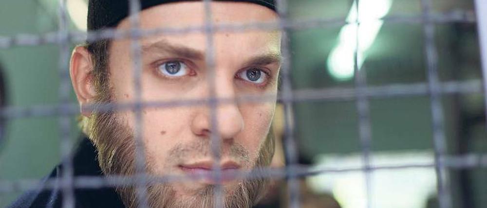 Weitere Radikalisierung inklusive. Bei einem Polizeieinsatz in der Moschee wird Jan Welke (Edin Hasanovic) abtransportiert.