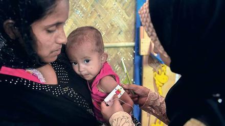 Immer mehr Rohingya-Kinder in den Flüchtlingslagern leiden nach Angaben von Unicef an Unterernährung.