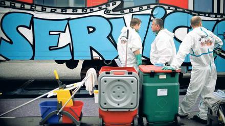 Zu bunt. Die geeignete Entfernung von Graffiti hängt vom Untergrund ab.