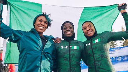 Drei Sprinterinnen im Bob. Das Team aus Nigeria,