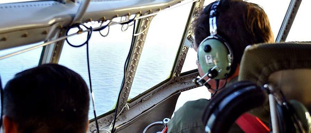 Ein Foto der argentinischen Marine zeigt die Suchaktion aus der Luft.