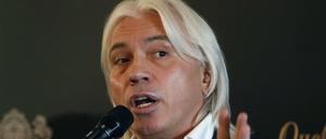 Dmitri Hvorostovsky bei einer Pressekonferenz in Moskau.