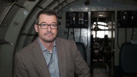 Dem kommissarischen Leiter des AlliiertenMuseums, Bernd von Kostka, liegt bis heute kein Mietvertrag für das neue Museum am Flughafen Tempelhof vor.