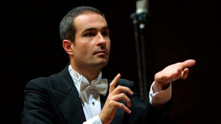 Antonello Manacorda, Chefdirigent der Kammerakademie Potsdam, leitet für einen Abend das DSO.