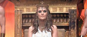 Heimlich Prinzessin. „Smilf“-Protagonistin Bridgette Bird (Frankie Shaw) träumt davon, dass Menschen dafür bezahlen, sie befriedigen zu dürfen. Die frustrierte Mutter hat Geldnot und zu wenig Sex. Foto: Lacey Terrell/Showtime