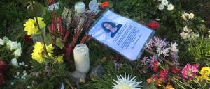 Gedenken. Am Tiergarten wird an Susanne Fontaine erinnert - darunter ist auch ein Brief ihres Mannes.