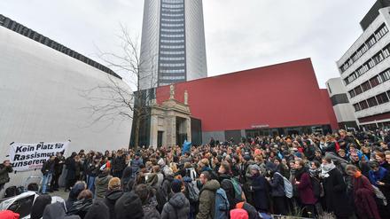 "Rauscher, rausch ab" - unter diesem Motto wird seit Tagen an der Universität Leipzig gegen den Jura-Professor Thomas Rauscher demonstriert.