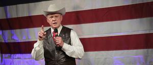 Der erhobene Zeigefinger. Roy Moore hat gerade wenig Grund, auf andere zu zeigen.