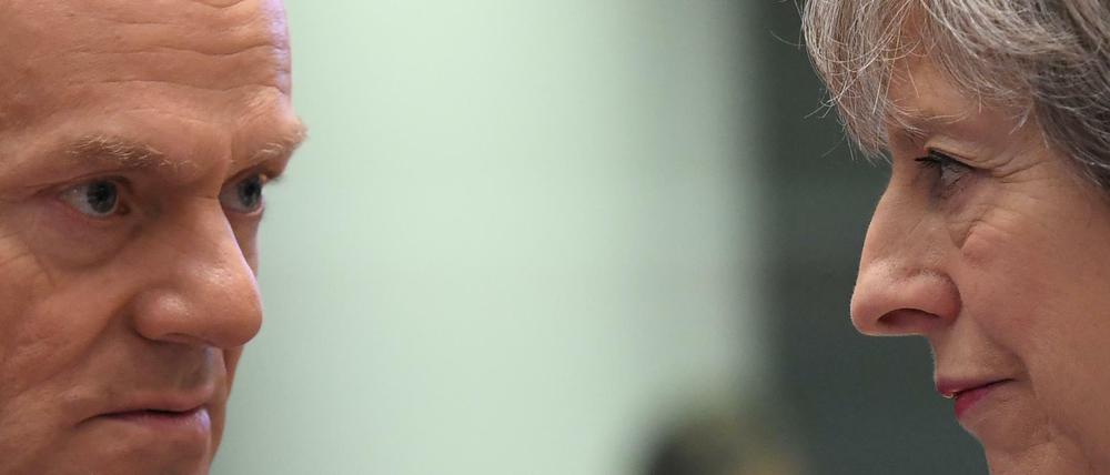 EU-Ratschef Donald Tusk und die britische Regierungschefin Theresa May am Freitag in Brüssel.