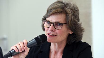 Annette Kulenkampff, Geschäftsführerin der Documenta, sagte vor kurzem noch, es sei finanziell alles ordnungsgemäß abgelaufen. Jetzt geht sie vorzeitig, im Sommer 2018. 
