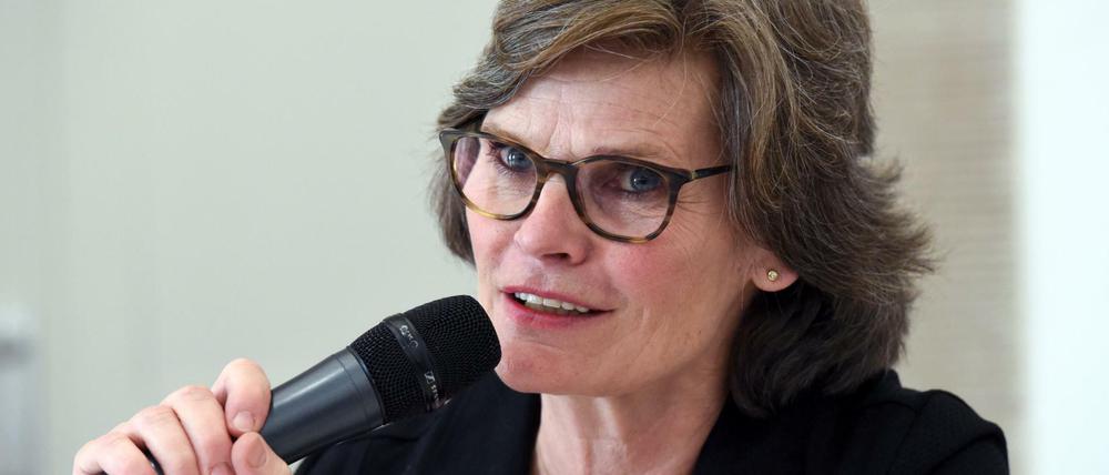 Annette Kulenkampff, Geschäftsführerin der Documenta, sagte vor kurzem noch, es sei finanziell alles ordnungsgemäß abgelaufen. Jetzt geht sie vorzeitig, im Sommer 2018. 