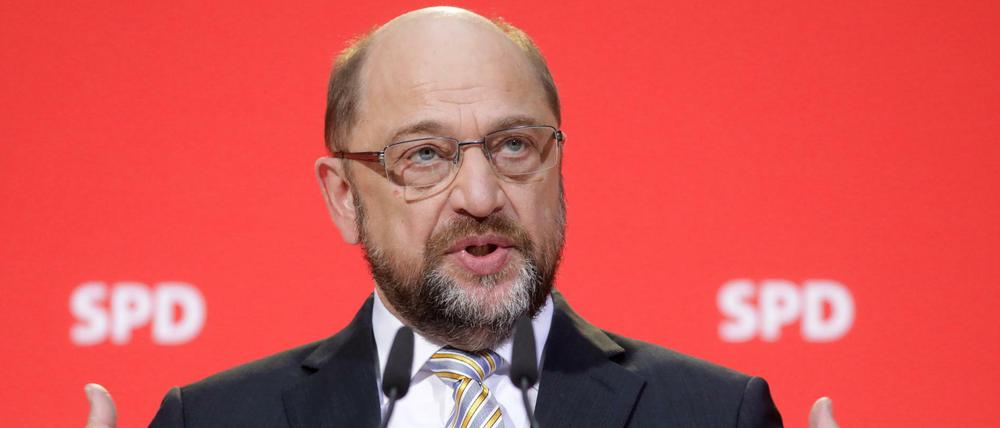 Noch bevor der SPD-Vorsitzende Martin Schulz mit den Spitzen der Union gesprochen hat, stellt seine Partei bereits Bedingungen für eine Neuauflage der GroKo.