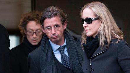 Kinder eines gefallenen Drogeriekönigs: Meike und Lars Schlecker (links im Hintergrund).