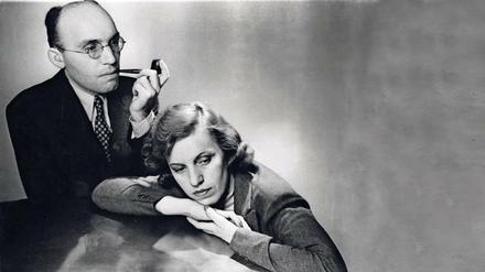 Als Lotte Lenya das „Lied vom weißen Käse“ sang: Das Bild zeigt die Schauspielerin mit ihrem Ehemann Kurt Weill 1931 in Berlin. Vier Jahre später emigrierten beide in die USA. 1933 war der von den Nationalsozialisten wegen seiner jüdischen Herkunft verfolgte Weill nach Frankreich geflohen.