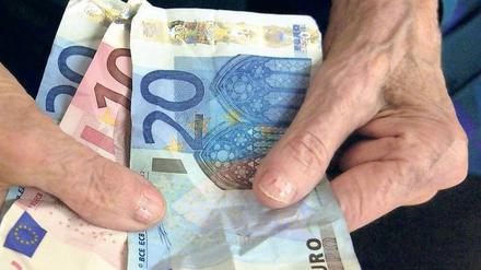 Wer zusätzlich in die Rentenkasse einzahlt, bekommt hinterher mehr Rente.