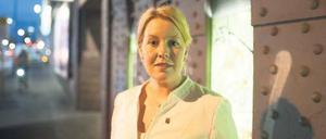 Alltag und Verbrechen. „Es gibt Orte, da passiert jeden Tag irgendwas“, sagt Franziska Giffey. Der S-Bahnhof Neukölln gehört dazu.