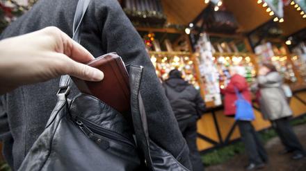 Taschendiebstahl ist in der Großstadt trauriger Alltag. 