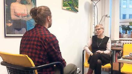Raum des Vertrauens. Sozialarbeiterin Heike Müller geht es im Beratungsgespräch vor einem HIV-Test darum, eine möglichst vertrauensvolle Atmosphäre zu schaffen.