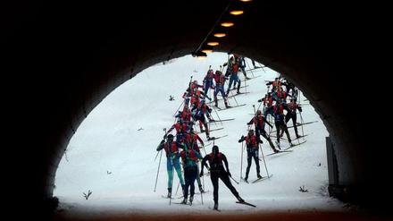Dunkle Zeiten für den Biathlon-Sport. Die Probleme sind allerdings zum größten Teil selbstverschuldet.