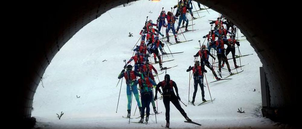Dunkle Zeiten für den Biathlon-Sport. Die Probleme sind allerdings zum größten Teil selbstverschuldet.
