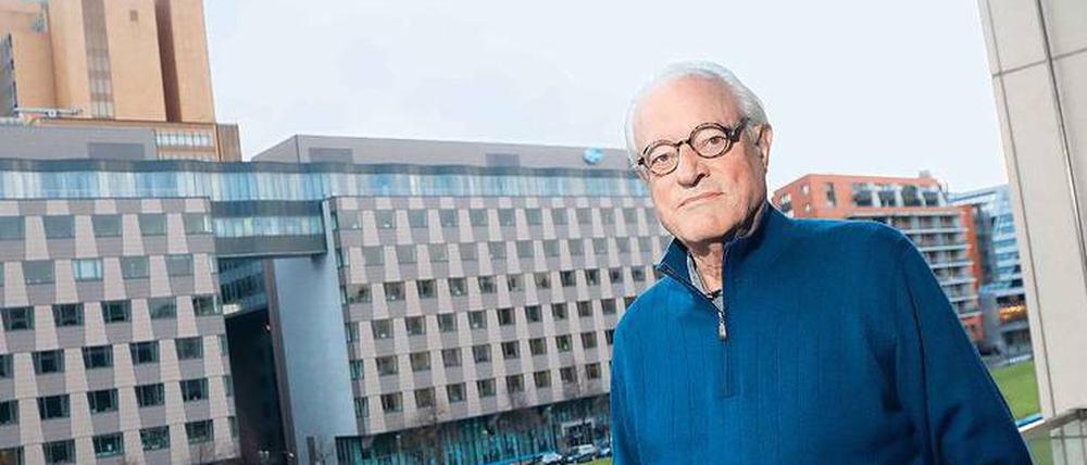 Geboren in Rathenow. Dirk Lohan sollte mal ein Hotel in Schönefeld bauen – doch die Auftraggeber sahen rechtzeitig, dass es am geplanten Großstadtflughafen Probleme gibt.