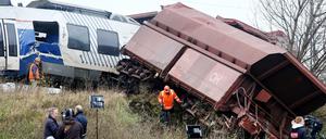 Ursachensuche nach dem Zugunglück in Meerbusch