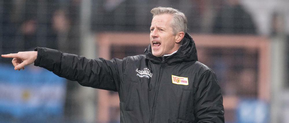 Aus bei Union: Trainer Jens Keller hier bei der 1:2 Niederlage in Bochum am Sonntag