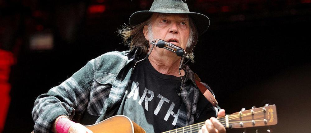 Neil Young 2016 beim Roskilde Festival.