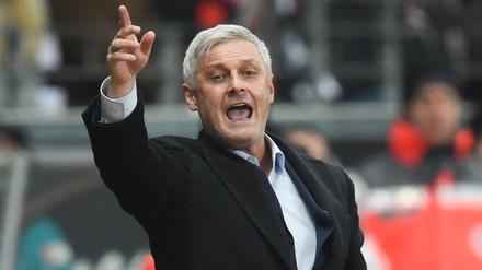 Da schimpft er noch an der Seitenlinie. Armin Veh soll den 1. FC Köln künftig als Geschäftsführer Sport voranbringen.