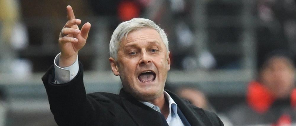 Da schimpft er noch an der Seitenlinie. Armin Veh soll den 1. FC Köln künftig als Geschäftsführer Sport voranbringen.