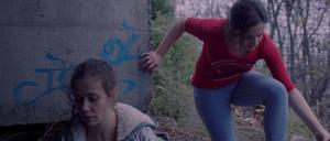 Denisa (Iulia Lumânare) und Lidia (Corina Moise) arbeiten auf dem Strich.