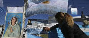 Eine Angehörige am Marinestützpunkt Mar De Plata in Argentinien.