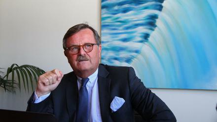 Warnt vor Patientengefährdung durch Heilpraktiker: Ärztepräsident Frank Ulrich Montgomery. 