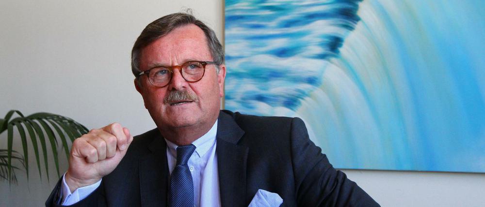 Warnt vor Patientengefährdung durch Heilpraktiker: Ärztepräsident Frank Ulrich Montgomery. 