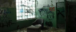 Ruinen wie diese in Detroit faszinieren den Helden in Groschupfs Roman "Lost Girl". 