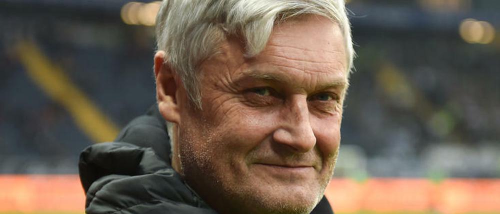 Armin Veh ist ein Beleg dafür, dass es in Deutschland keinen Markt für Sportdirektoren gibt.