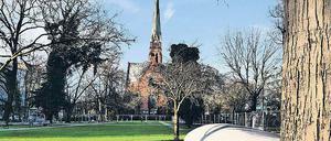 Schöner Schein? Der Kleine Tiergarten, im Hintergrund die Heilandskirche.